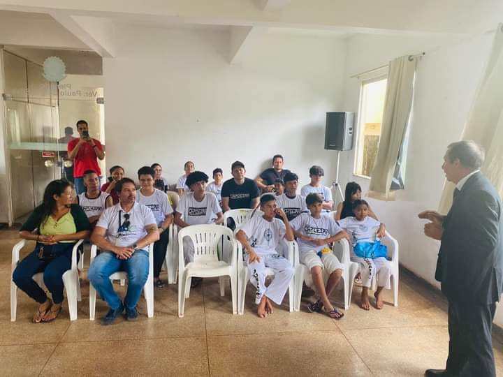 pinhei TJAP entrega material esportivo para “Projeto Social Construindo o Futuro”, em Calçoene