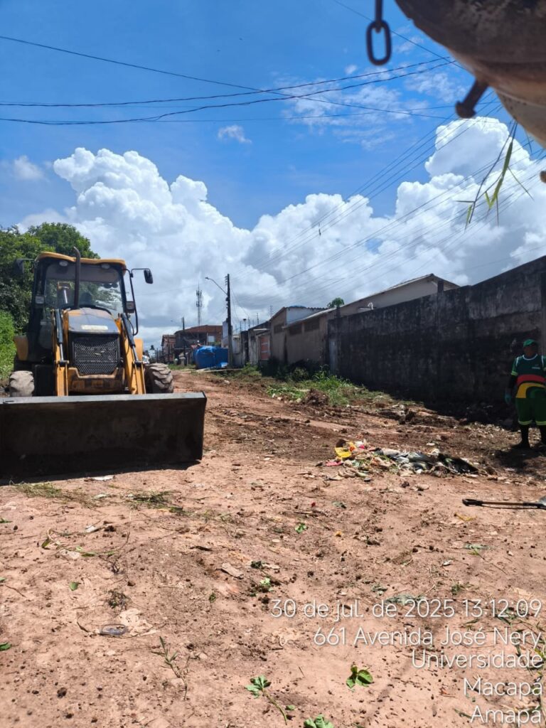 WhatsApp-Image-2025-07-30-at-14.11.17-768x1024 Prefeitura de Macapá retira 8 toneladas de entulhos no bairro Universidade após levantamento identificar 121 lixeiras viciadas, sendo 51 na Zona Sul